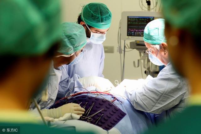 椎间孔镜微创腰椎间盘手术,腰椎间盘突出做椎间孔镜腰胀痛