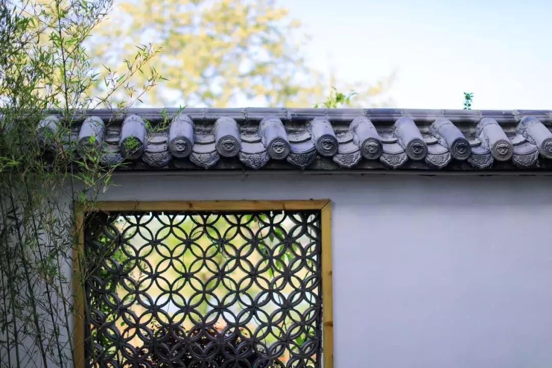 湘西浦市古镇，这个畅销青年女作家，和喜欢的人一起开了一家美宿