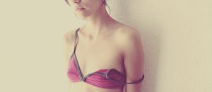 你胸这么小，找到的一定是真爱