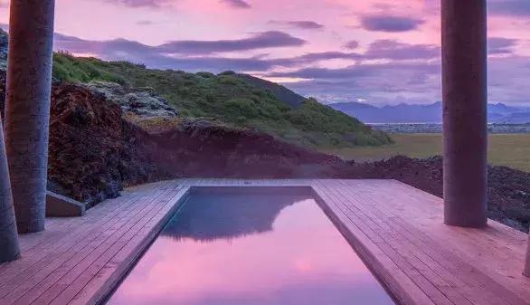 小木屋,玻璃顶,火山温泉,住这些酒店,get最cool极光姿势