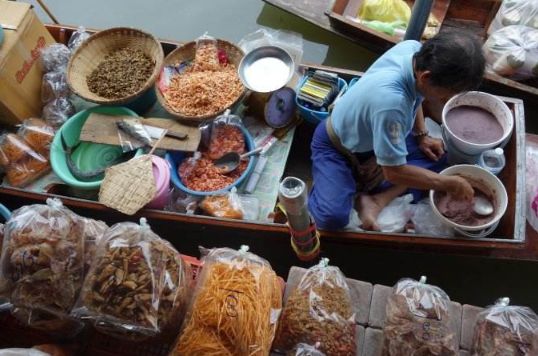 泰国商家将鲍鱼卖成了白菜价,中国游客表示:还要“作”?