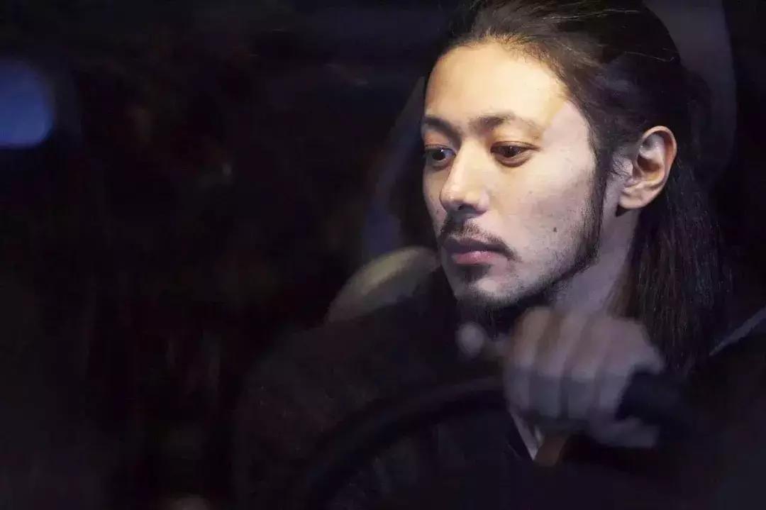 第一集豆瓣就飙到9.7,豆瓣8.7一集凉一个高能韩剧