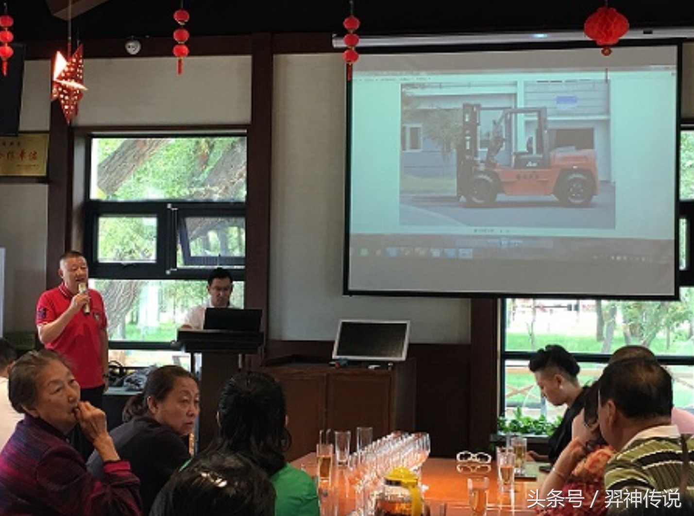 一群人在*疆新**民宿示范基地芸农庄“搞”事情