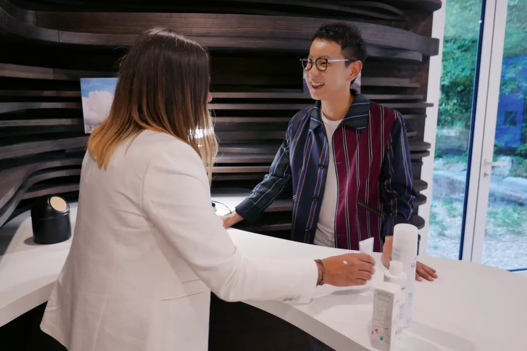 法国“奇愈”｜只需一晚就能治愈痘印的地方，你想去吗？