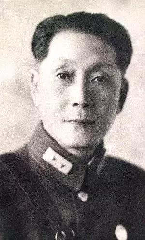 学生军训该不该取消,要不要军训