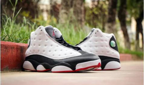 NikeAJ系列颜值担当，复刻呼声最高AirJordan13熊猫配色测评！