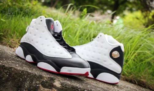 NikeAJ系列颜值担当，复刻呼声最高AirJordan13熊猫配色测评！