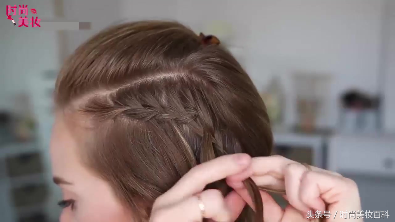 适合6-12岁女童的发型简单披肩发,单调披肩发女童