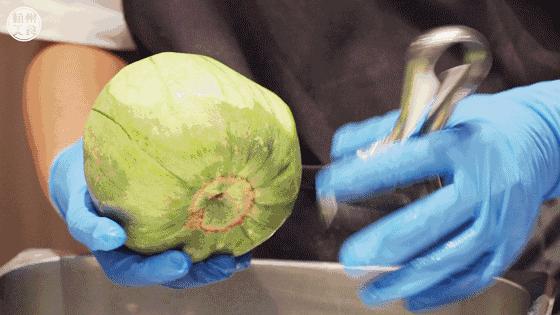 潮人大咖都pick的奈雪出冰淇淋“绿宝石”啦！想喝基本靠抢！