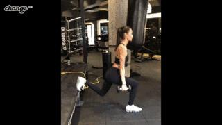 靠自己努力成功的人物,最经典的一次维密走秀