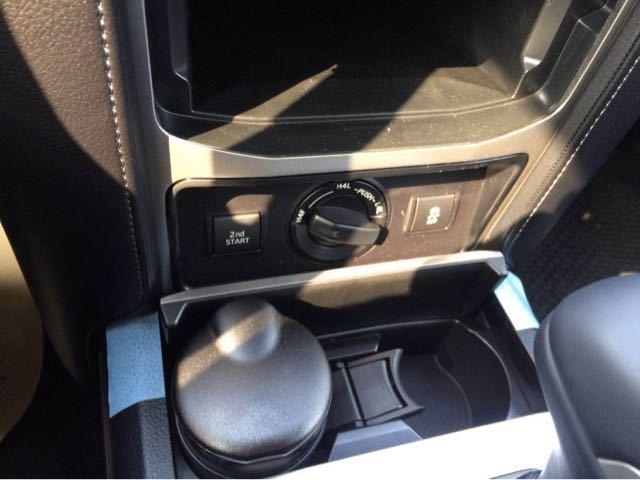 23款丰田霸道2700价格及图片,新款丰田霸道2700中东版现车