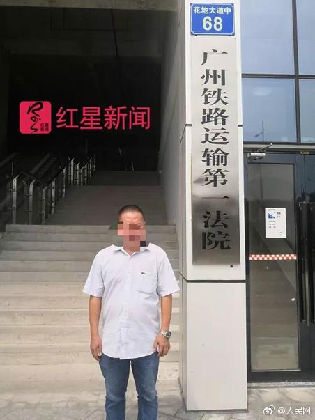 男生给爸爸做饭,最幸福的事做饭给父母吃