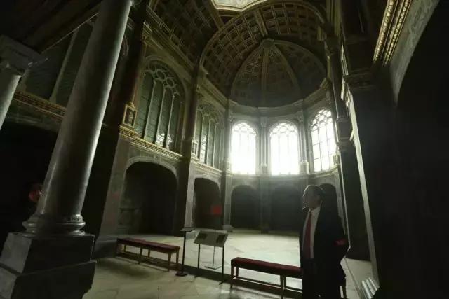 生活在别处完整版,法国西部自驾游