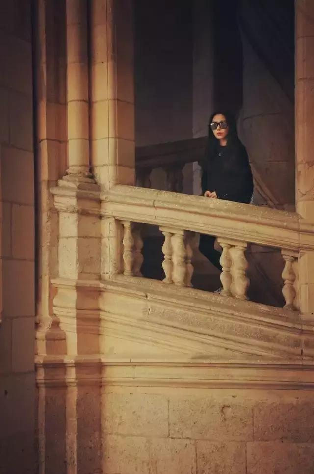 生活在别处完整版,法国西部自驾游