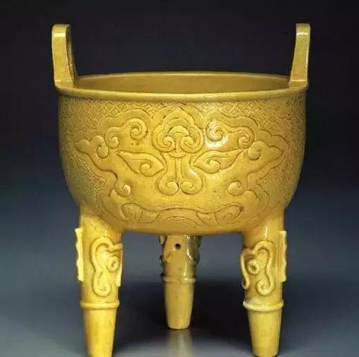 台北故宫博物院孤品,瓷器双耳三足鼎