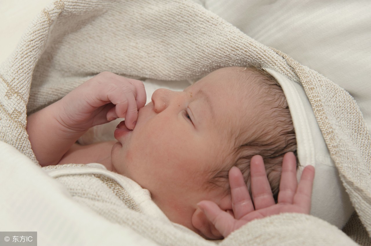 流鼻涕有血丝需提高警惕,流鼻涕感觉要感冒怎么预防