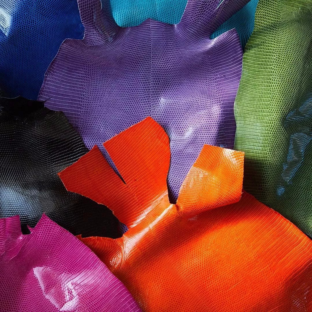 英伦风背什么包,好奇时髦精们今年都在背什么包