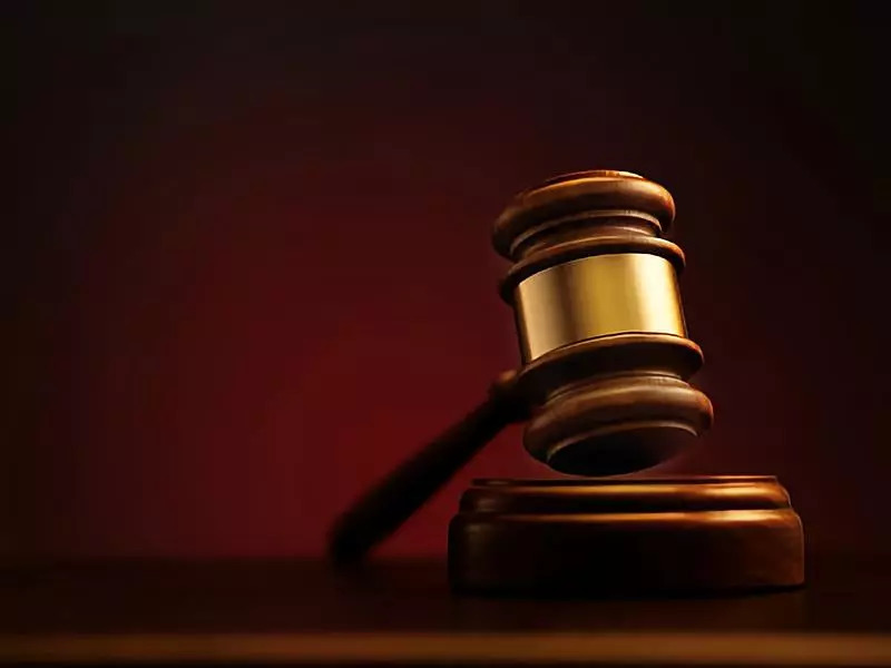 女生玩真心话大冒险输了就跳河,真心话大冒险跳河后续