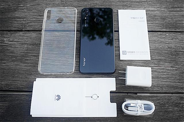 荣耀8x千元屏霸旗舰实力,荣耀8x屏幕测评