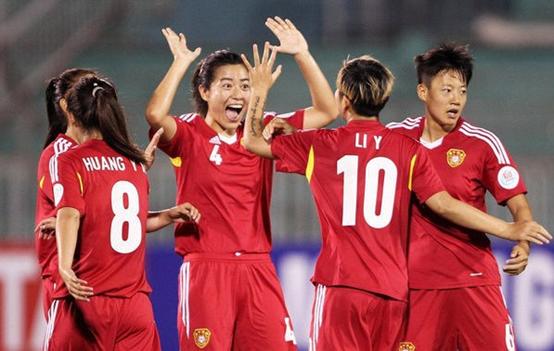 为什么中国男足比女足年薪高,中国男足年薪为什么比女足高