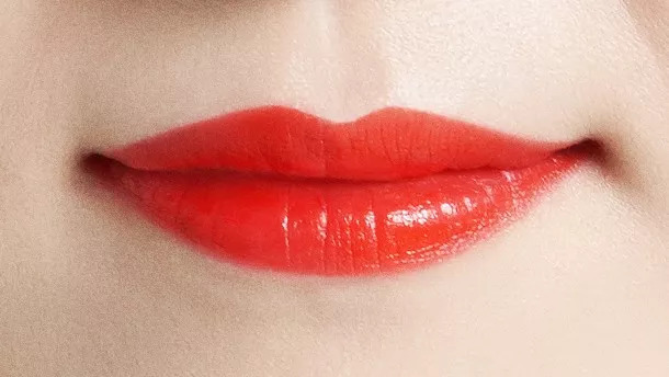 没有它，你涂了赫本的红唇也不灵呐