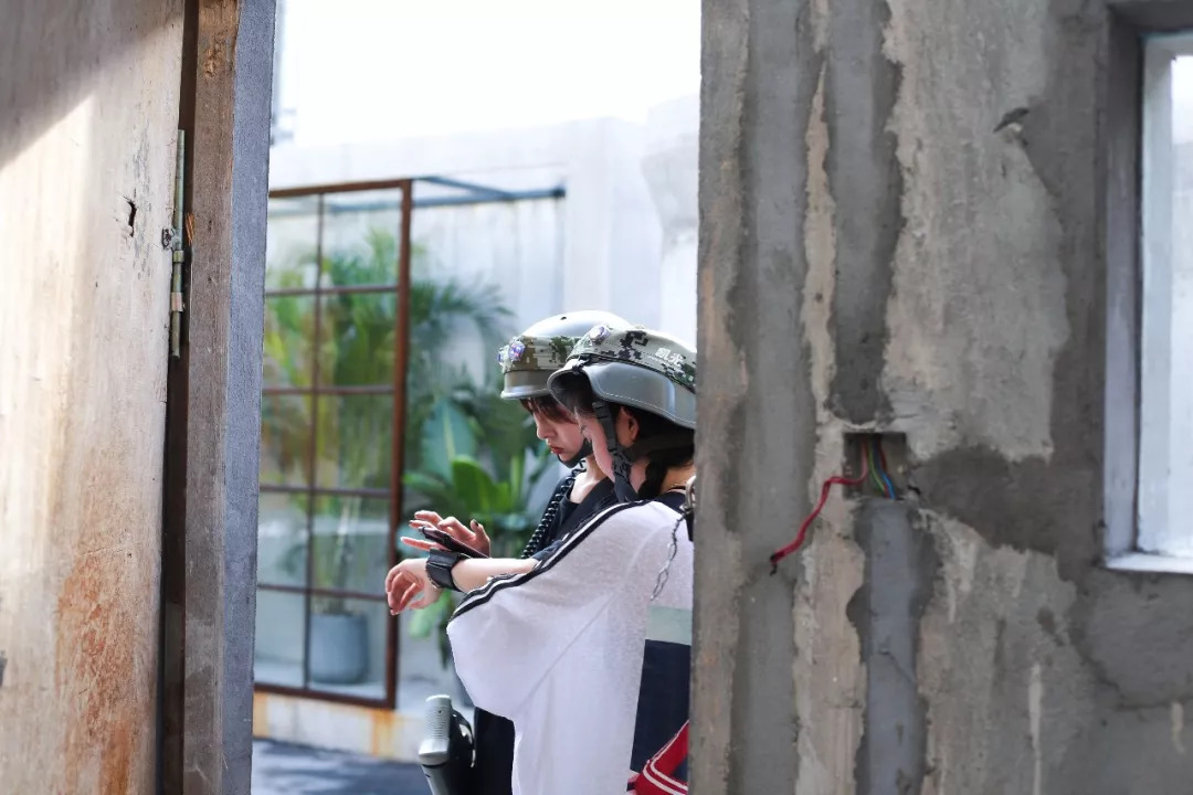 真人吃鸡海滩战斗,吃鸡真人版真实场地