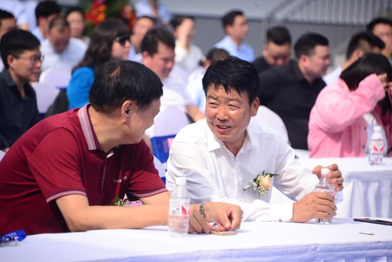 百跃羊乳集团南宁万吨级全智能羊乳粉生产基地顺利投产