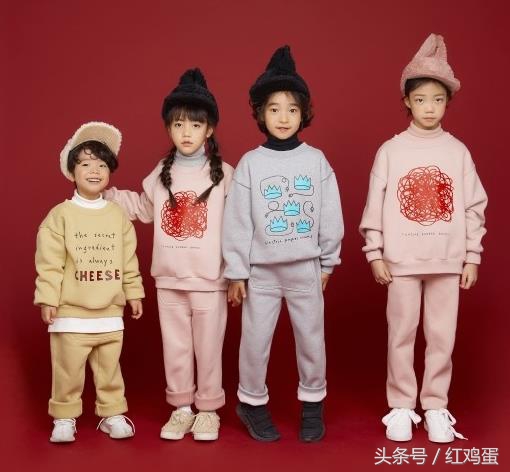 韩国童装新秋款怎么样穿 (韩国童装潮款穿搭)