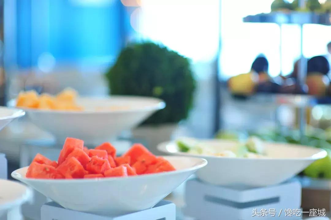 在佛山第一高的酒店举办一场浪漫奢华的法式婚宴