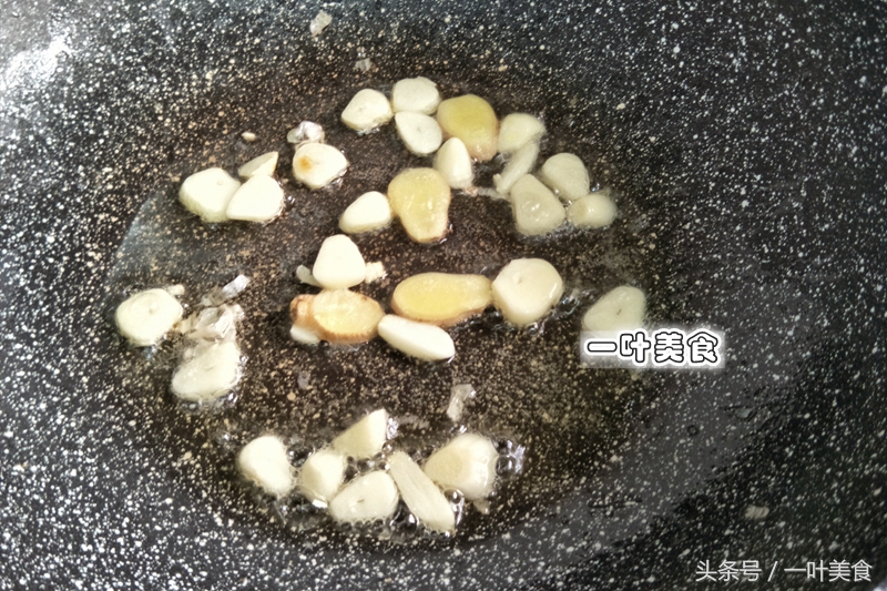 家常红烧鱼简单又好吃不用煎的,红烧鱼最简单的做法鱼块不用油炸