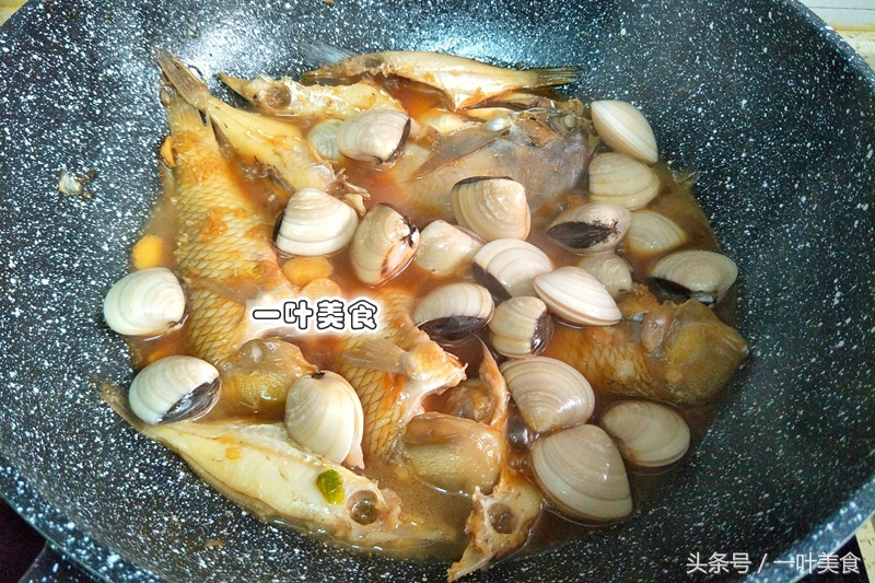 家常红烧鱼简单又好吃不用煎的,红烧鱼最简单的做法鱼块不用油炸