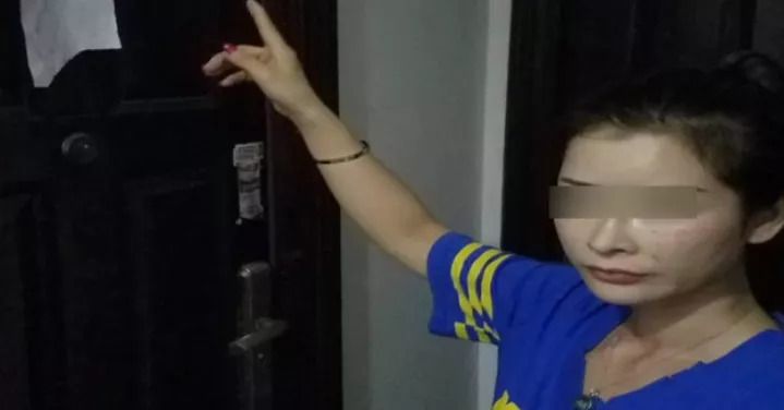 男子带女友和前妻住一起,男子带女友和前妻同住