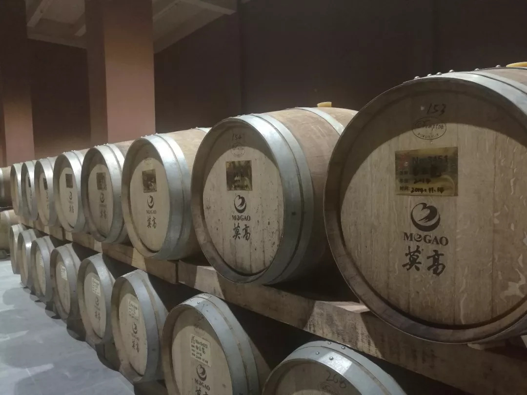 莫高股份生产什么牌子葡萄酒,莫高股份做的葡萄酒叫什么