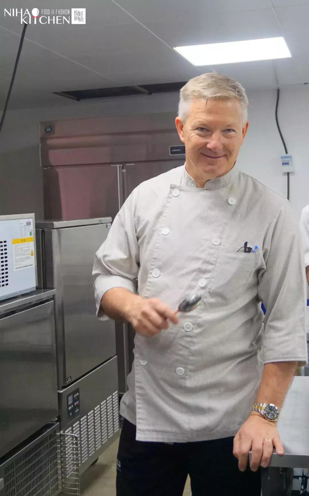 JohnKelleher：人生不是iPhonexs，也不只有双卡双待