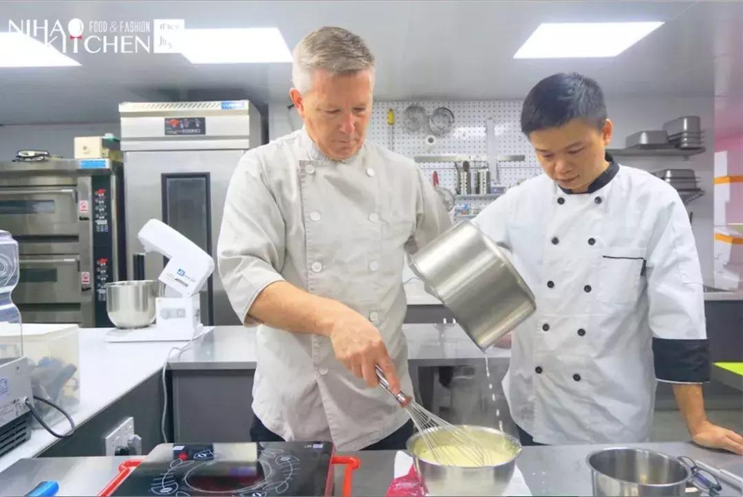 JohnKelleher：人生不是iPhonexs，也不只有双卡双待