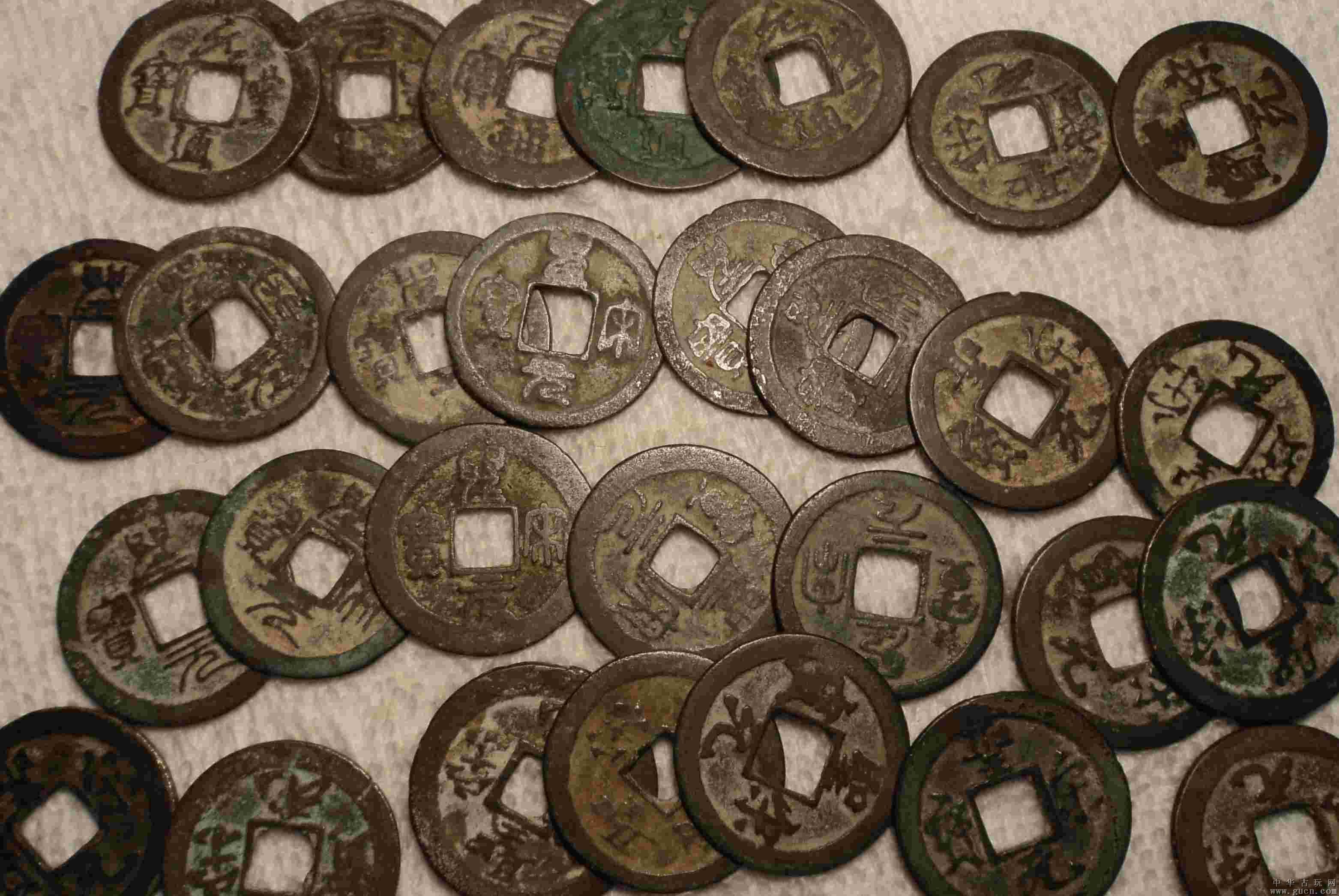 阴年阴月阴日阴时出生概率,阴年阴月阴日阴时出生的人会怎样