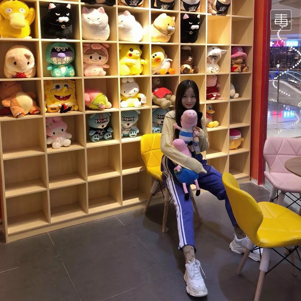 潮女球鞋,潮鞋让女生一看就心动的鞋子