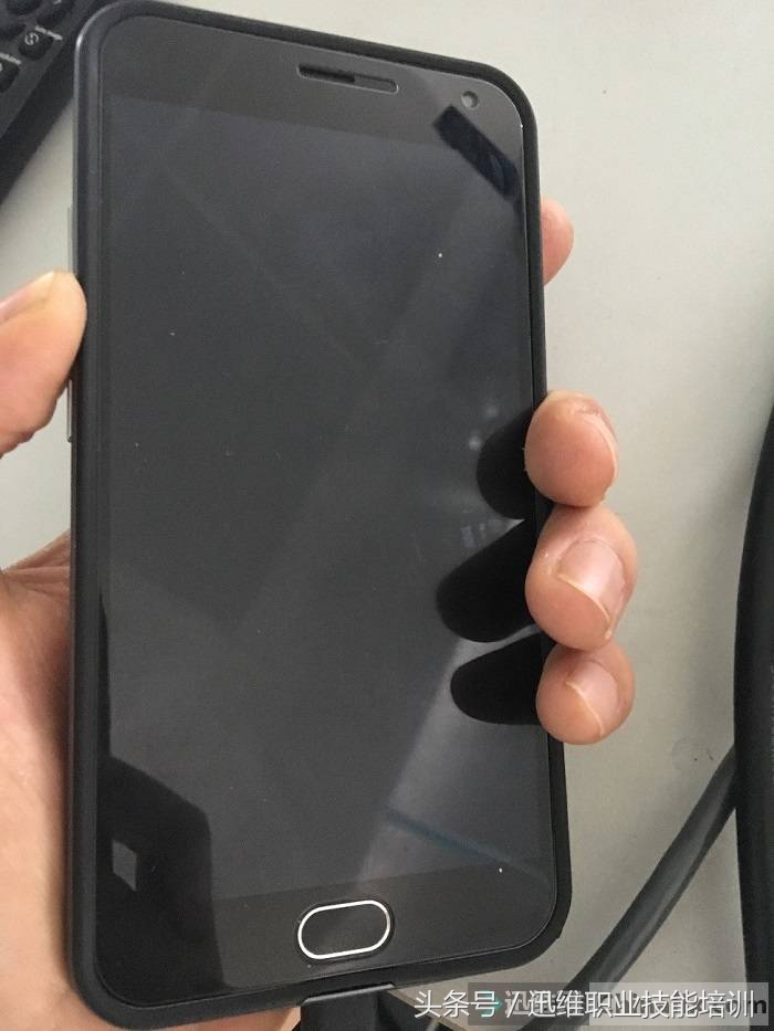 这是安卓手机解锁神器,账户锁屏幕锁随便解,每次解锁能赚好几百