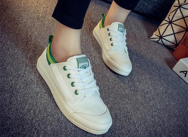 麦昆小白鞋绿尾,绿尾小白鞋
