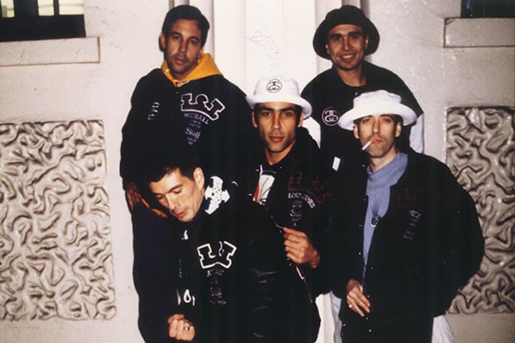 从冲浪周边到殿堂潮牌，情怀真能当饭吃？