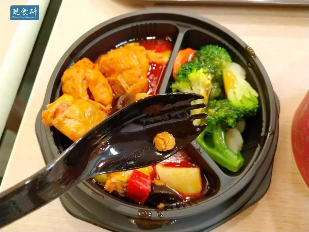 肯德基香辣鸡柳饭,肯德基饭桶大鸡腿测评