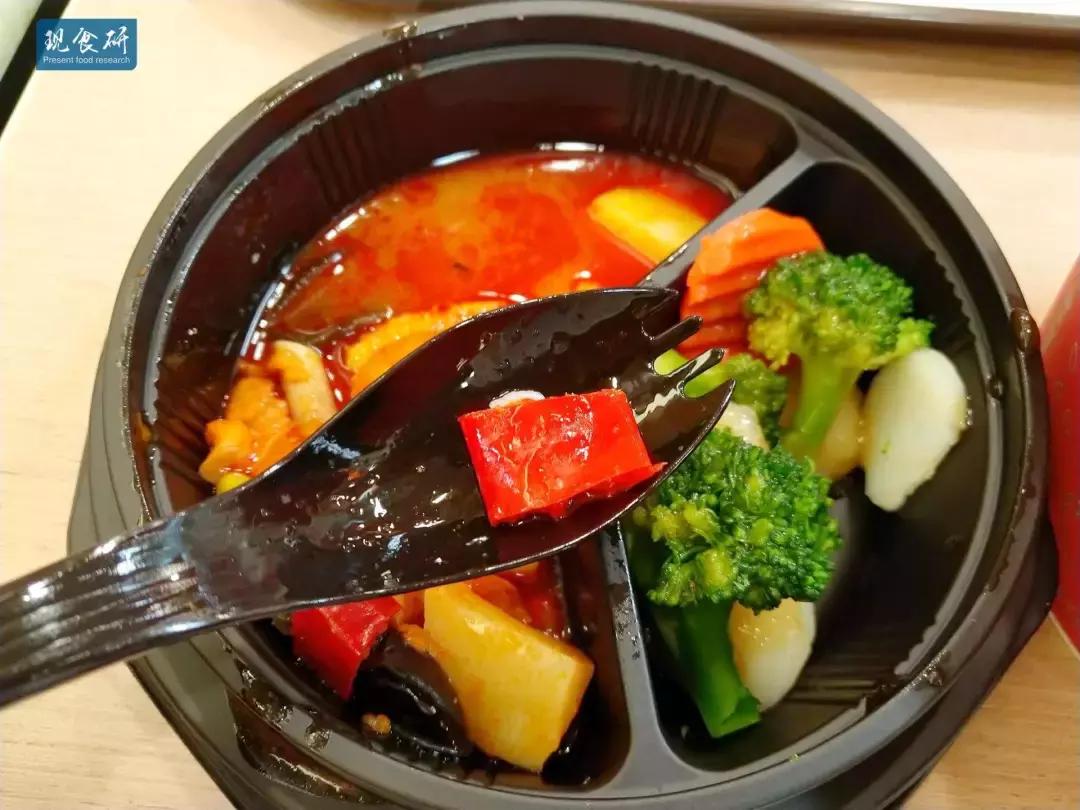 肯德基香辣鸡柳饭,肯德基饭桶大鸡腿测评