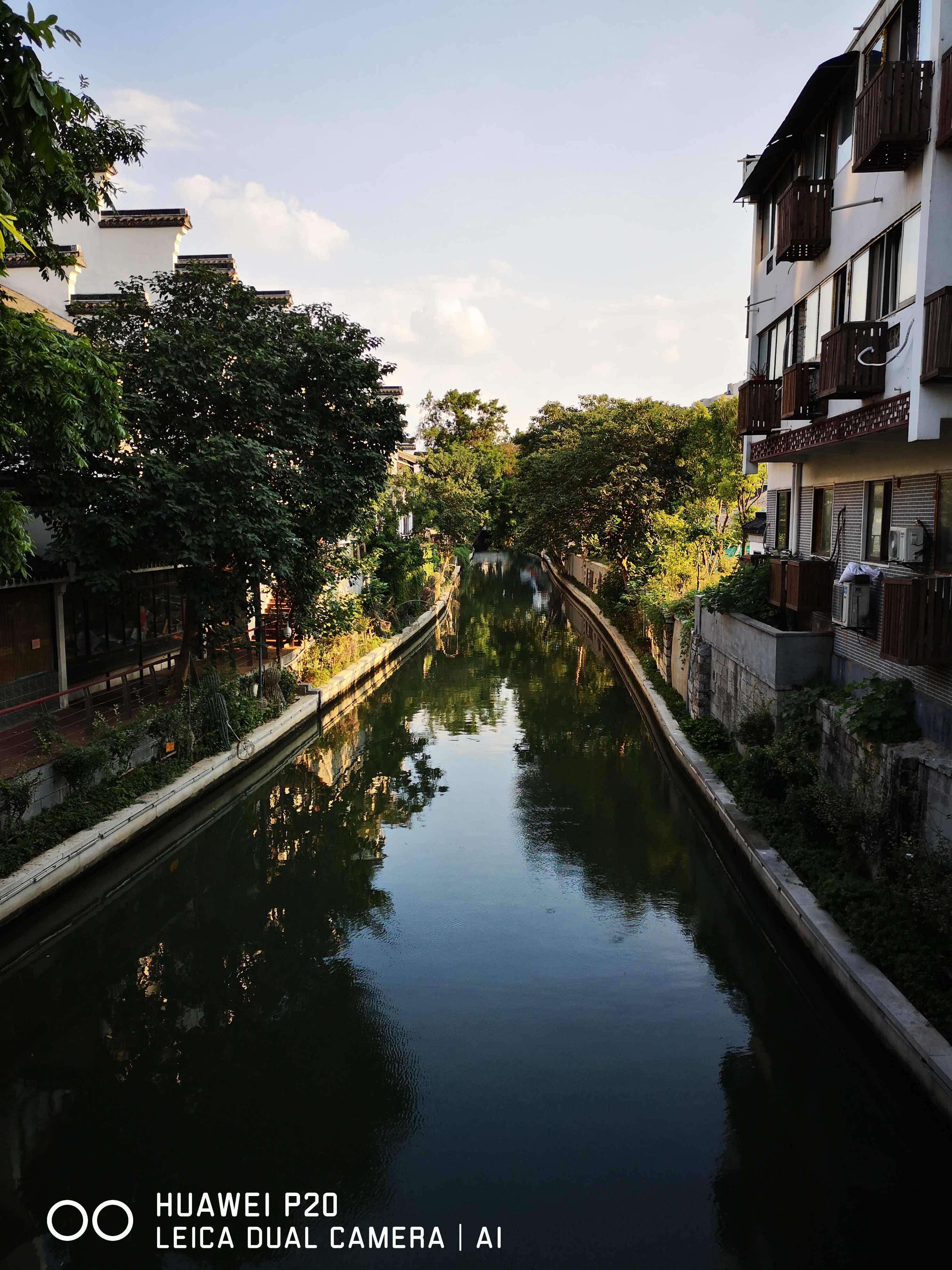 华为p20的相机是徕卡的吗,华为p20摄影最新排行