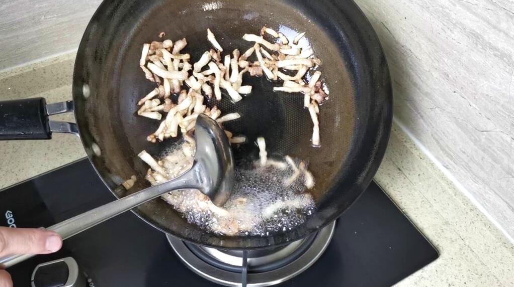 蒜苔怎么炒才会入味,炒蒜苔怎么才能炒得入味