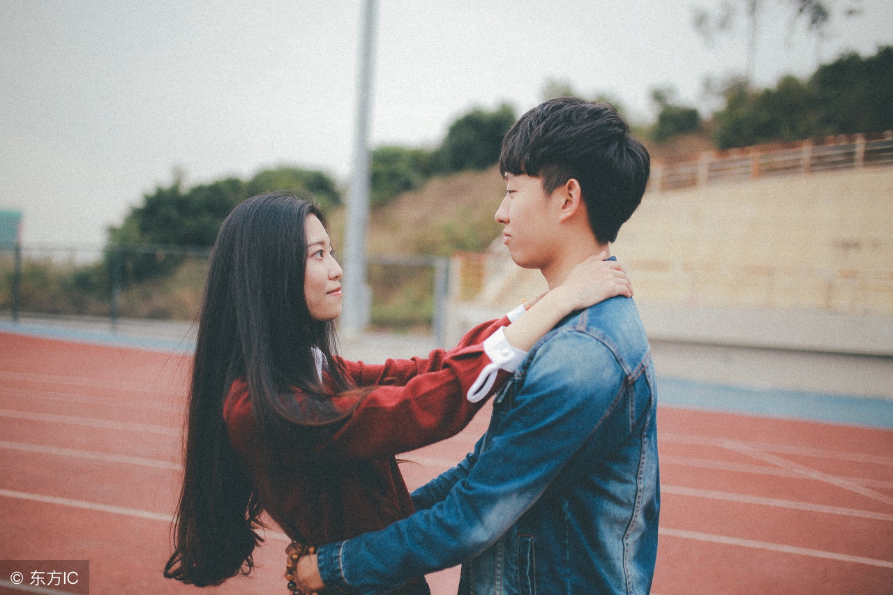 恋爱技巧男生追女生的正确方式,谈恋爱的正确方式和技巧