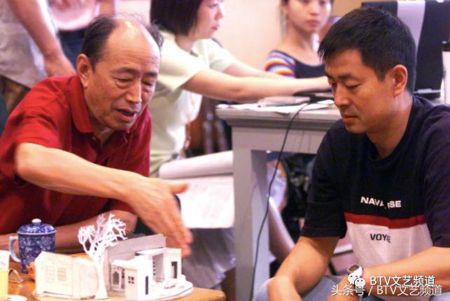 朱旭怀念老爷子在舞台上,演员朱旭逝世