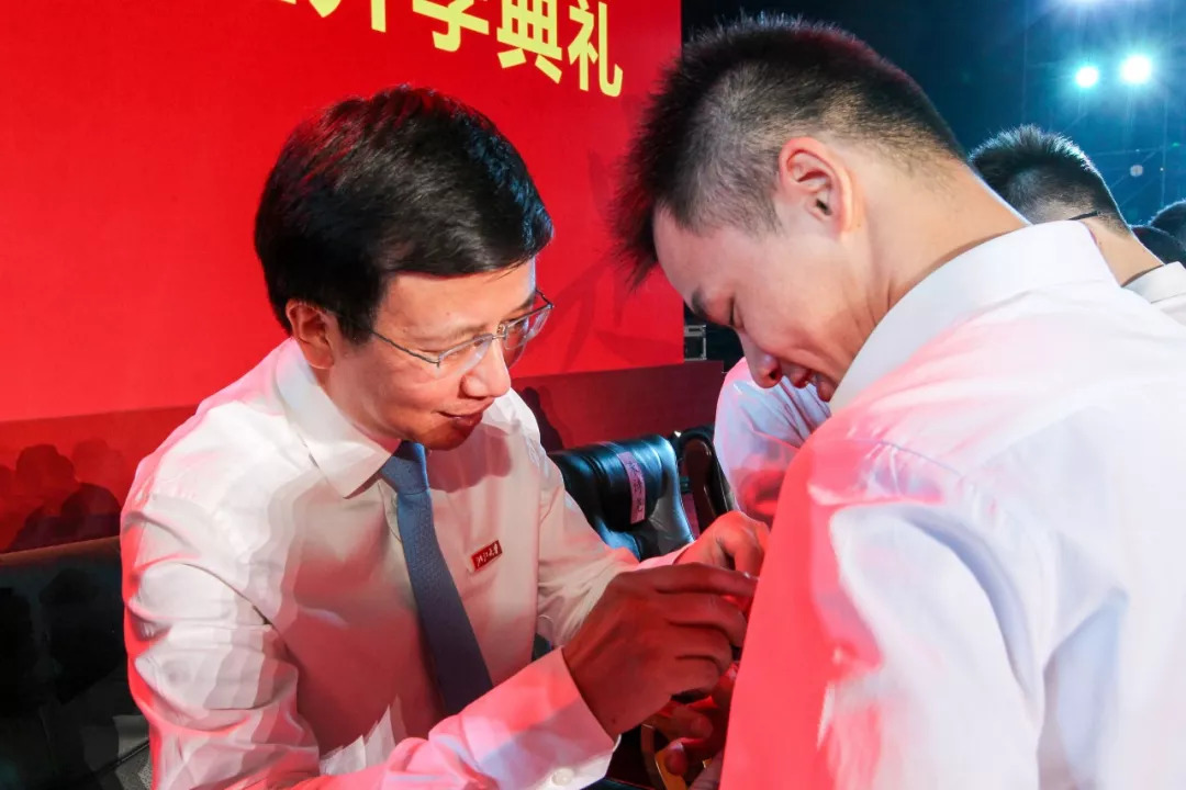 全景直击!浙江大学2018级研究生新生开学典礼!丨新时代教育