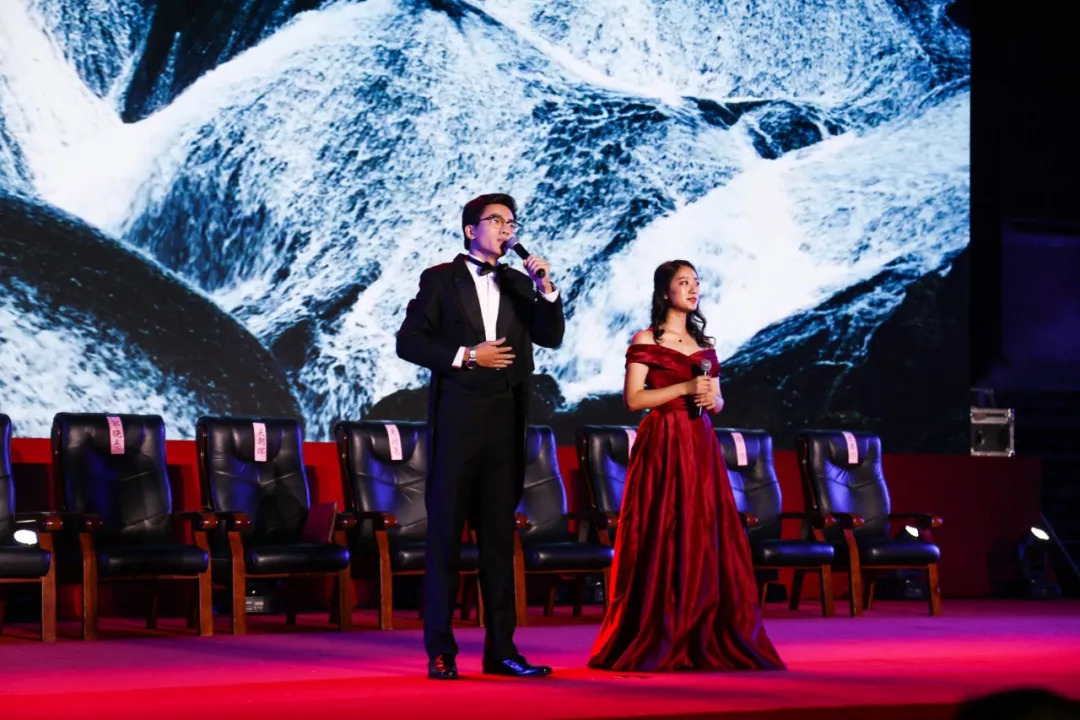 全景直击!浙江大学2018级研究生新生开学典礼!丨新时代教育