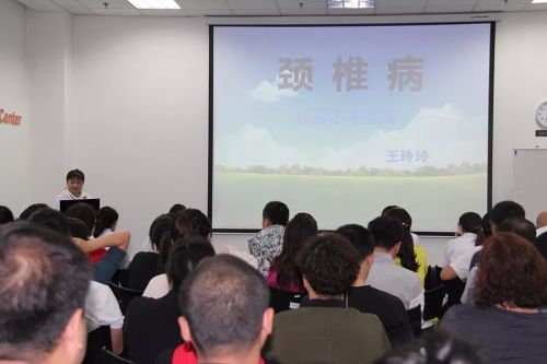 长春市中医院治未病专家团队走进大陆电子汽车工厂为职工送去健康中秋大礼