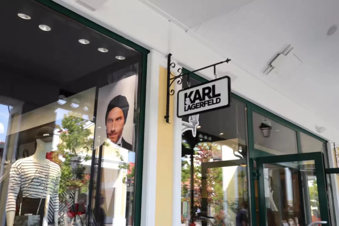 下了长途机依然美到炸！这才是明星在飞机上最爱做的秘密！